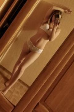 Анютка — проститутка с большими формами, 21 лет